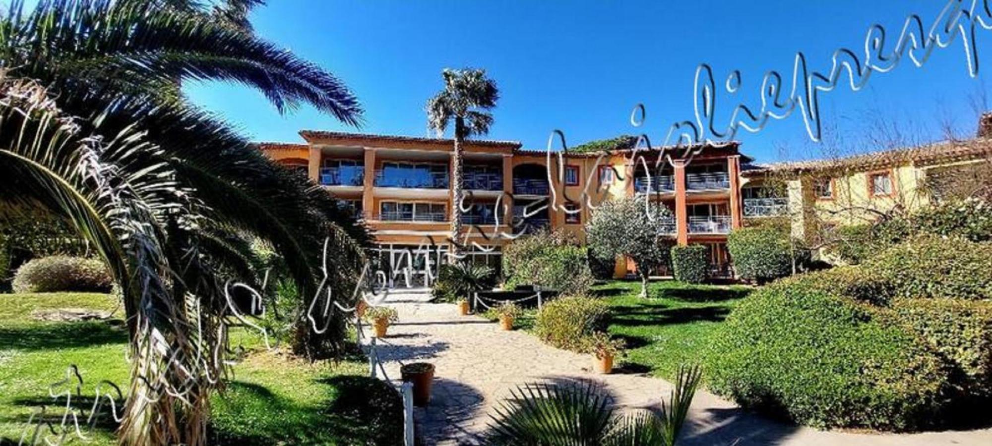 Magnifique Parc De La Presqu'île Avec Piscine Et Face à Porquerolles ! * Hyères